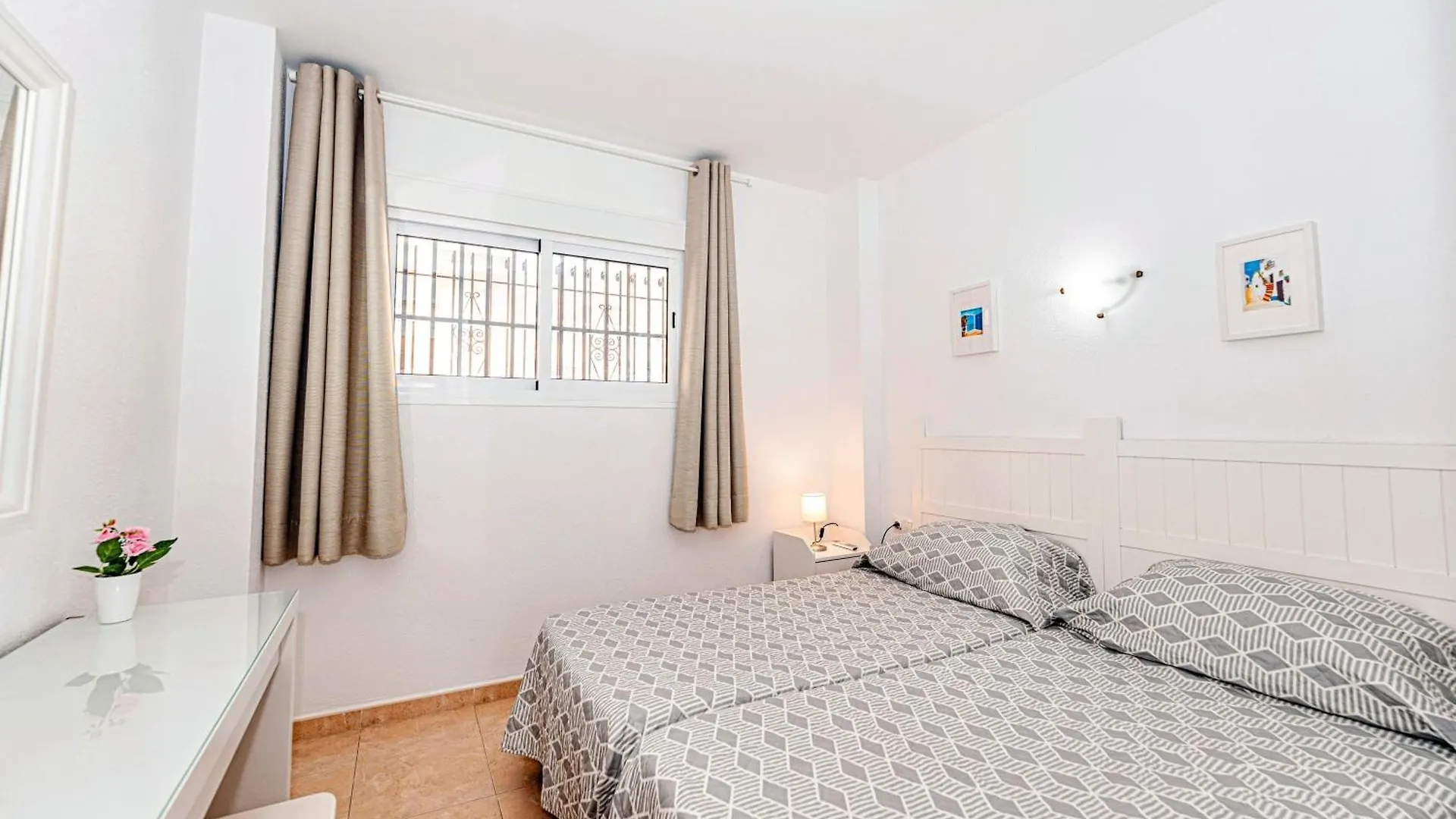 Arce 1 Number 1 Apartment Nerja